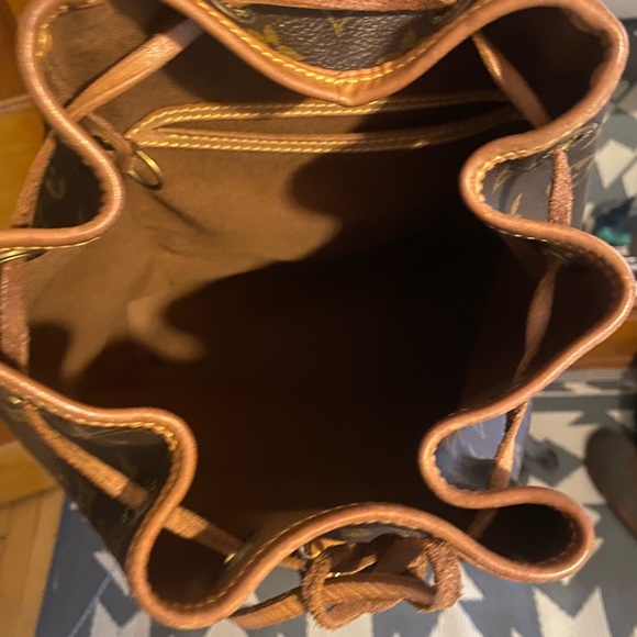 Louis Vuitton backpack - Picture 6 of 6